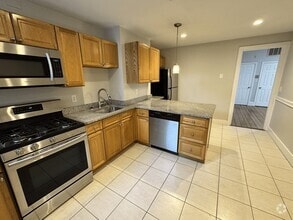Building Photo - 602 Dorchester Ave