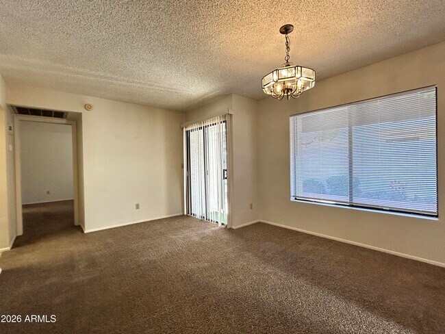 Foto del edificio - 1032 E Villa Maria Dr