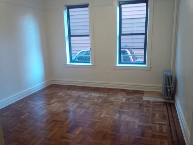 Building Photo - 1539 Park Pl