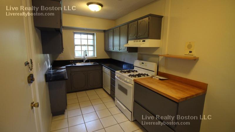 Foto principal - 31 Lake Shore Ct