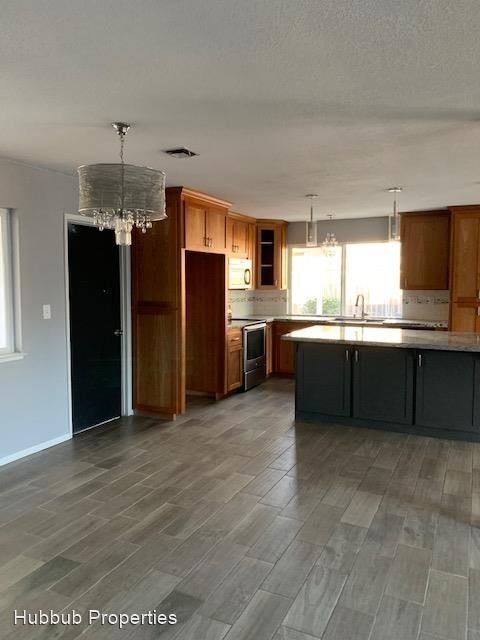 Foto del edificio - 4 br, 2 bath House - 3650 Riverview Dr.