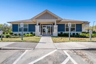 Building Photo - Newport Village