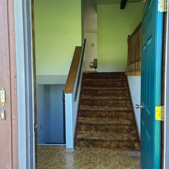 Building Photo - 31 Annette Park Dr