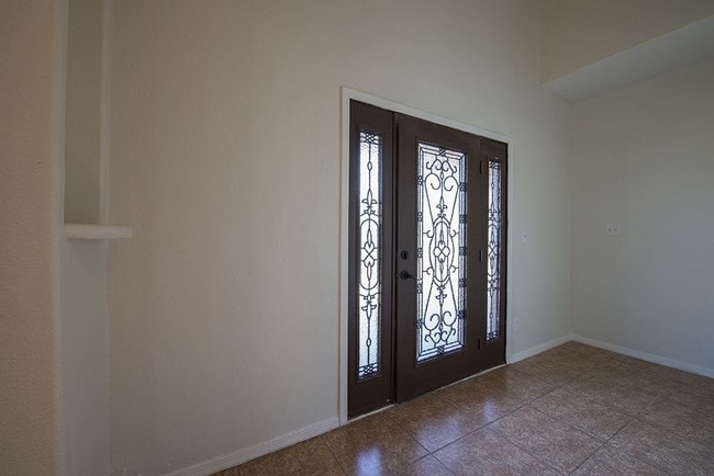 Building Photo - 3 br, 2 bath House - 400 Mahan