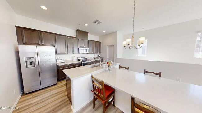 Foto del edificio - 14870 W Encanto Blvd