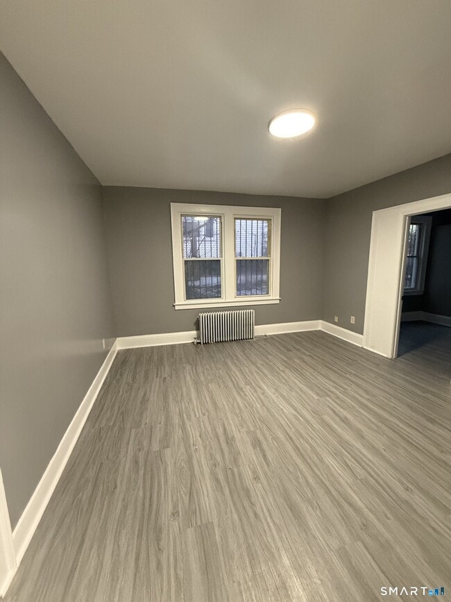 Building Photo - 85 Kent St