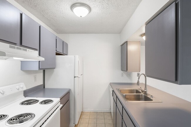 Interior Photo - Parkside Apartments ( Parkside East Inc.)