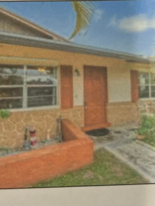 Building Photo - 3931 Chapel St