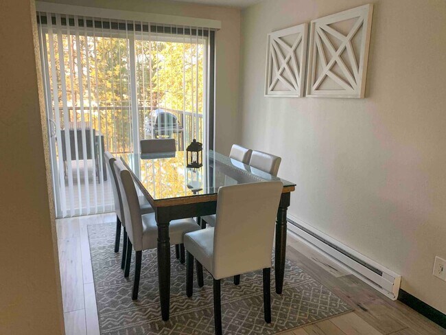 Foto del edificio - 14517 E Mission Ave