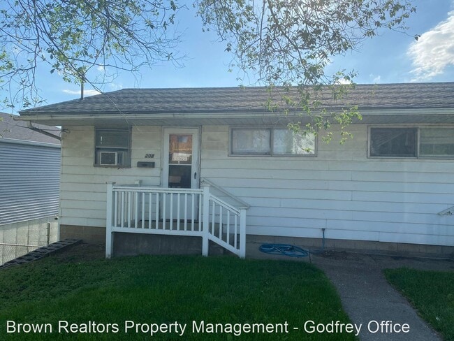 Building Photo - 1 br, 1 bath House - 208 McCurdy St.
