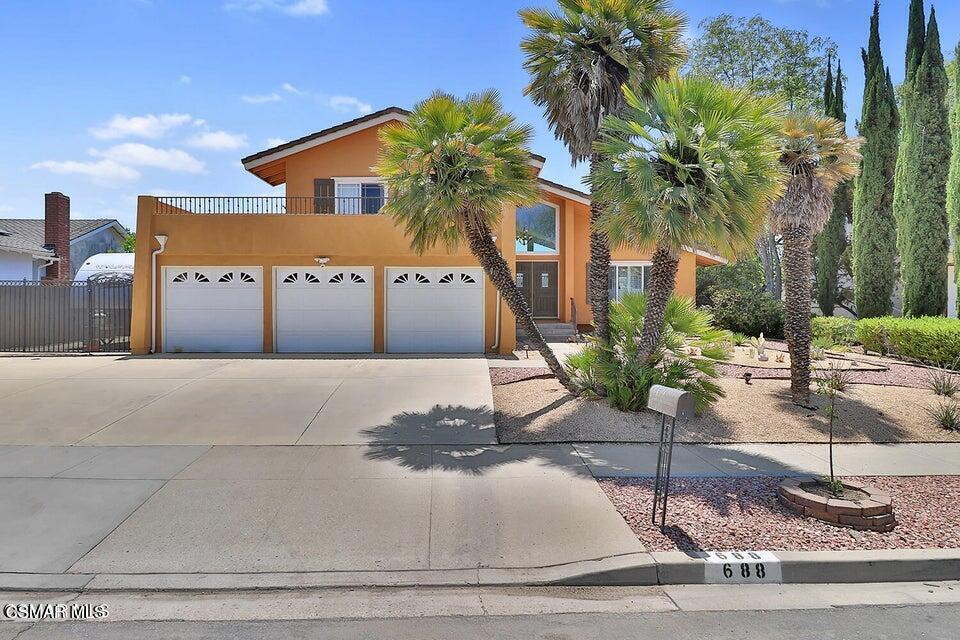 Primary Photo - 688 Velarde Dr