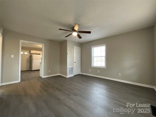 Foto del edificio - 1501 Madison St