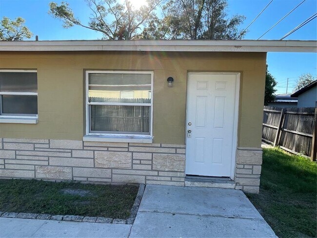 Foto del edificio - 2917 61st Ave N