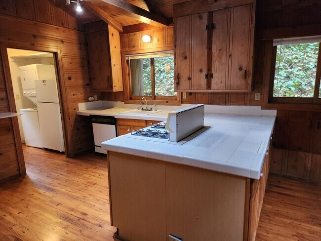 Foto del edificio - 11075 Dell Ave