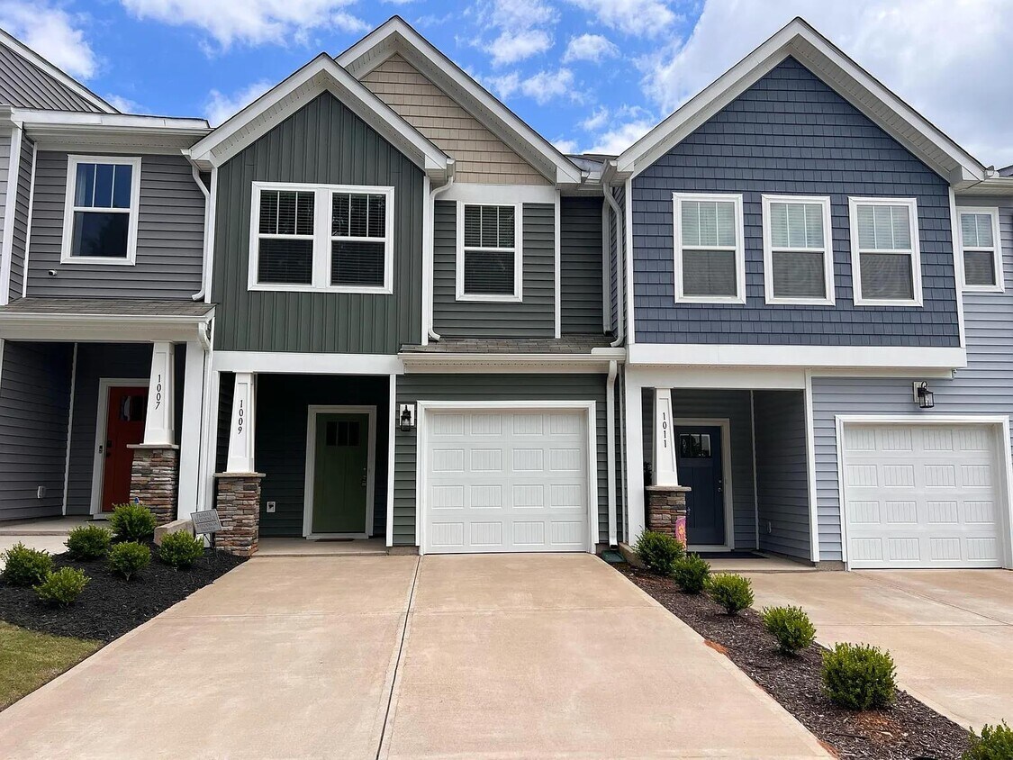 1009 Millison Pl, Moore, SC 29369 Townhome Rentals in Moore SC
