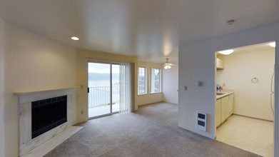 Sammamish Beach Club Apartments photo'