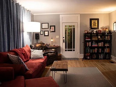 Foto del edificio - 3313 Cloverdale Rd