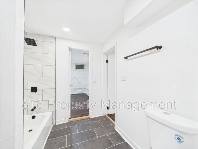 Foto del edificio - 1110 E 40th St