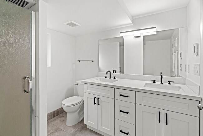 Building Photo - 13723 36th Ave NE