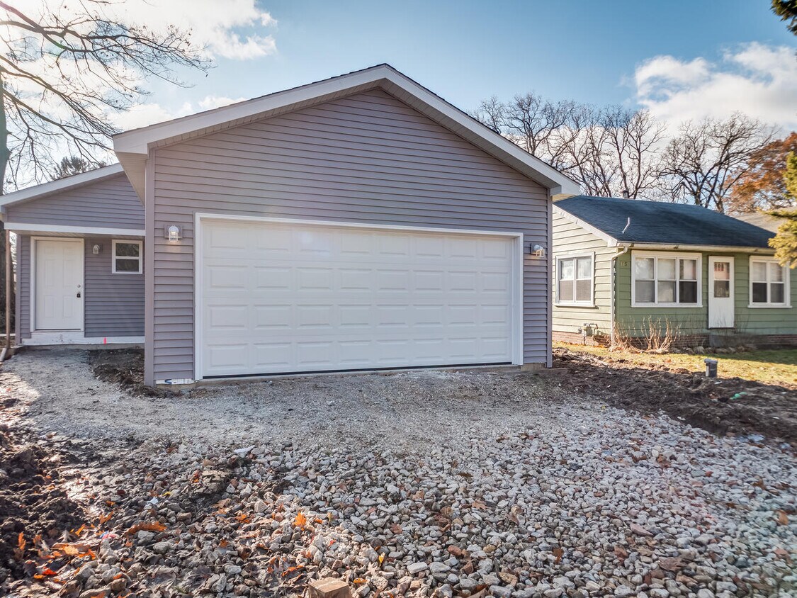 29030 112th Pl, Trevor, WI 53179 House Rental in Trevor, WI