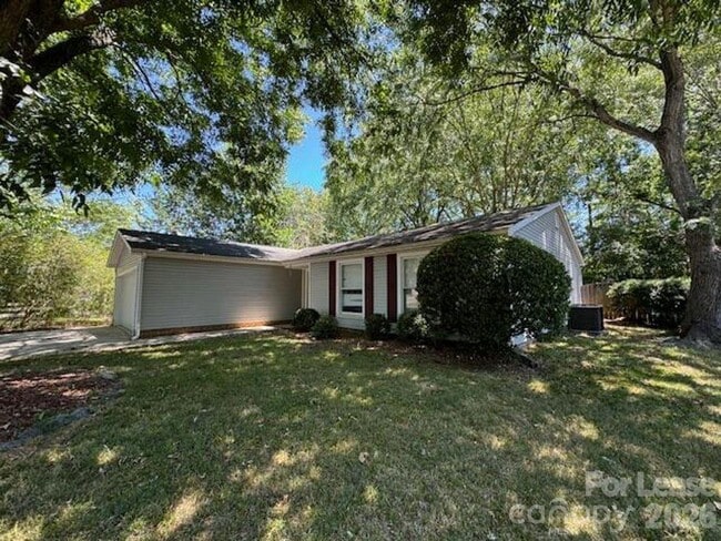 Building Photo - 11515 5 Cedars Rd