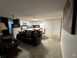 Building Photo - 4430 Lenox Blvd