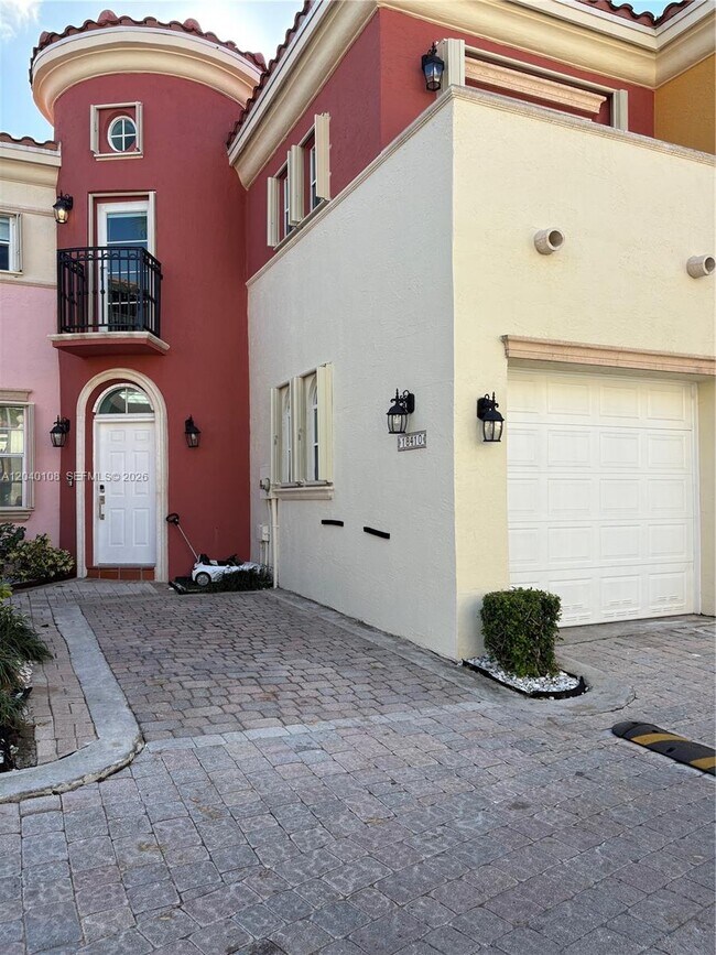 Foto del edificio - 18410 NE 30th Ave