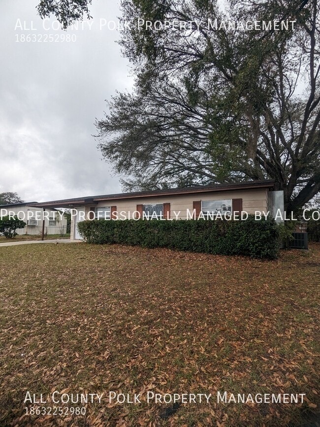 Building Photo - Fantastic 3 Bedroom, 2 Bath West Lakeland ...