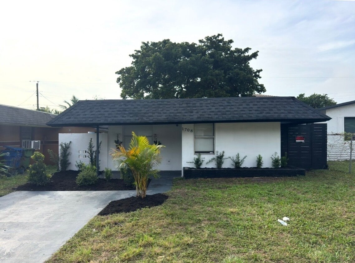 Foto del edificio - 1708 NW 7th St