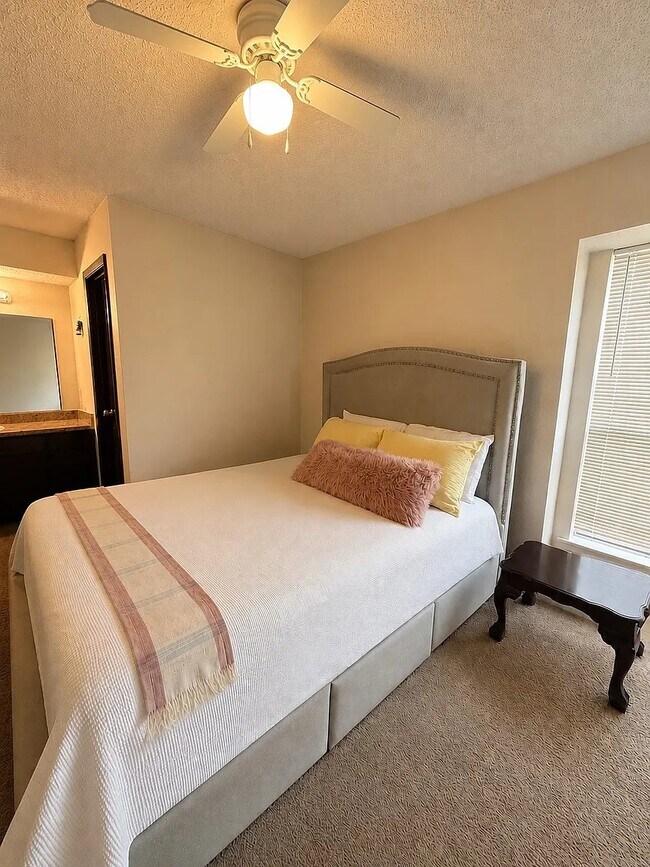 Foto del edificio - 12480 Abrams Rd