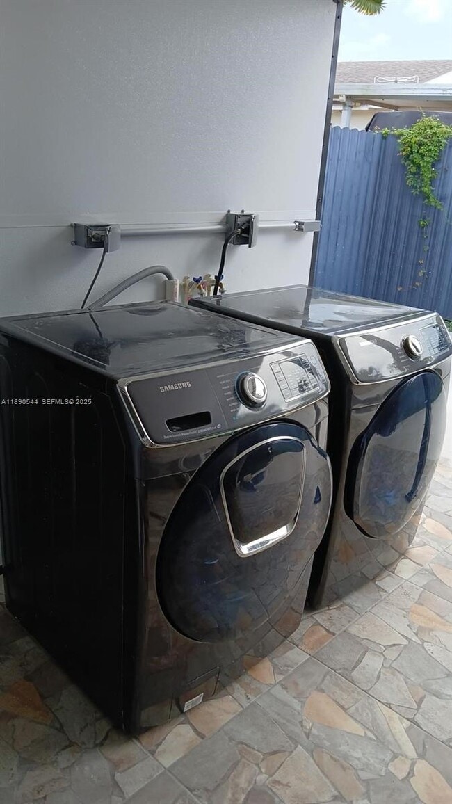 Building Photo - 12415 SW 207th Terrace