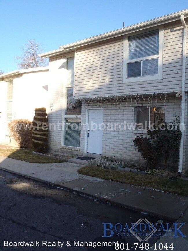 Building Photo - 3 br, 2.5 bath House - 7913 S Harvel Dr