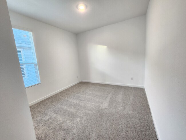 Foto del edificio - 6814 Welsh Dr