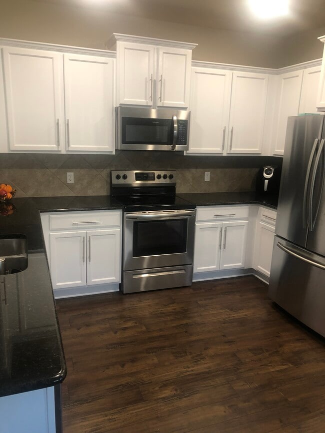 Foto del edificio - 1300 Juneberry Park Dr