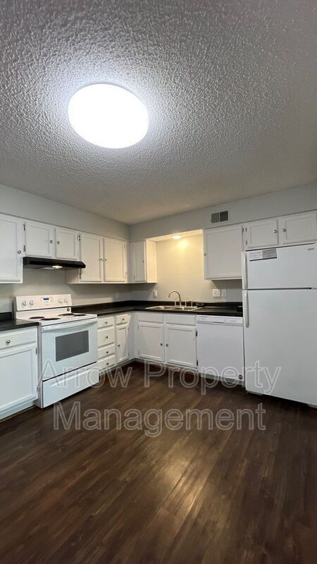 Foto del edificio - 320 Lincoln St