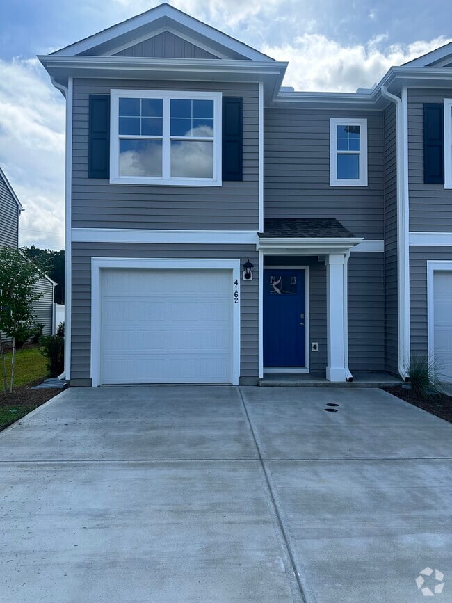 Building Photo - 4162 High Glen Dr