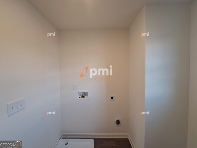 Foto del edificio - 181 Kinsale Dr