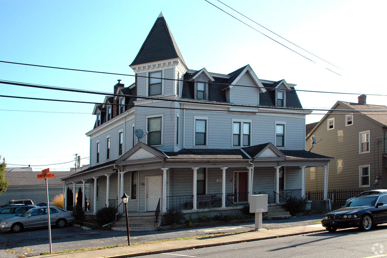 Foto principal - 1639 Newport Ave