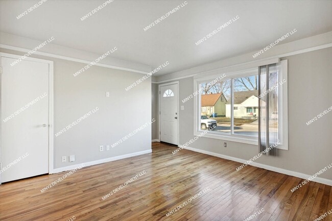 Building Photo - Charming 3-bedroom home on Lauren Ave. in ...