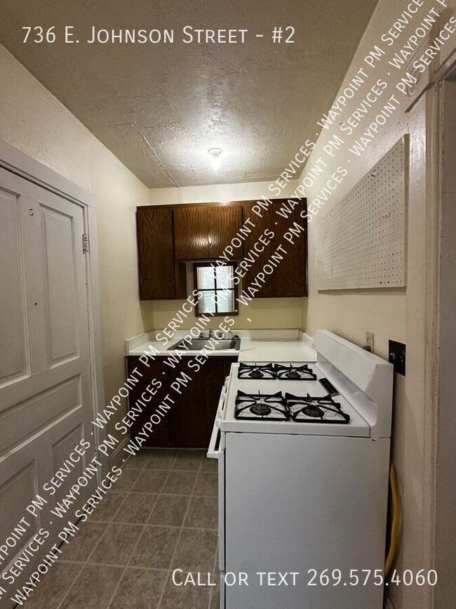 Foto del edificio - 736 E Johnson St