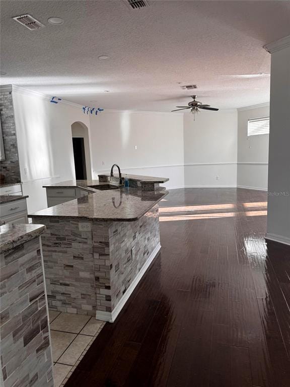 Building Photo - 1 Roseberry Ct