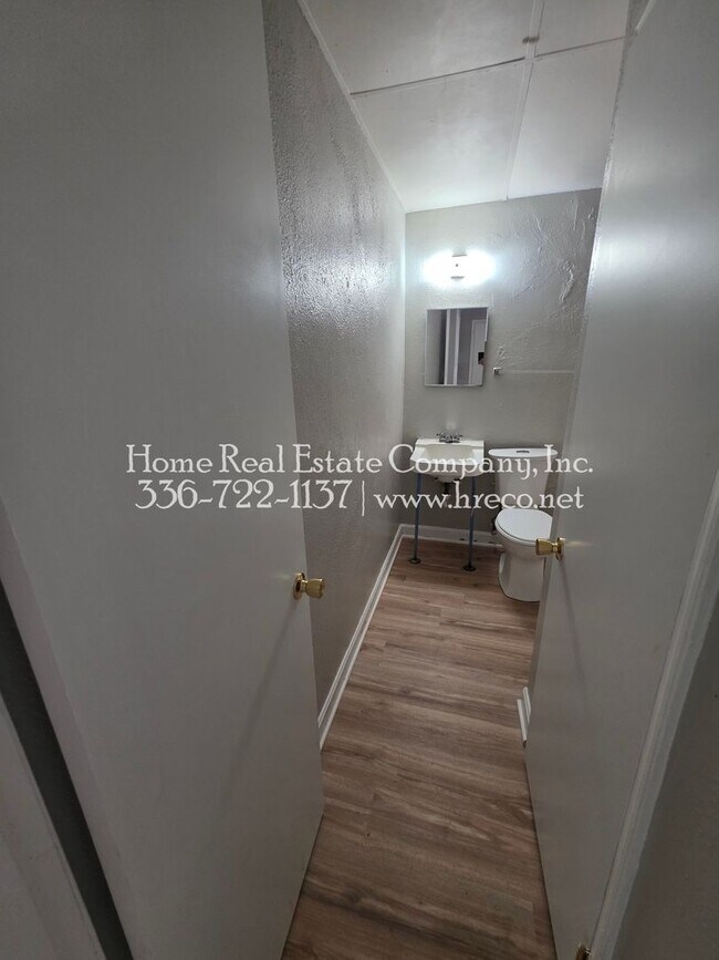 Foto del edificio - 1340 Gray Ave NE