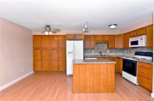 Foto del edificio - 1329 Prospect Village Ln