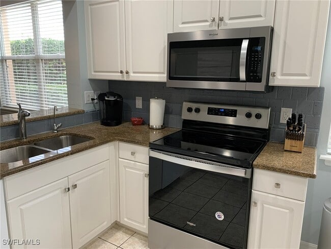 Building Photo - 2286 Granby Dr