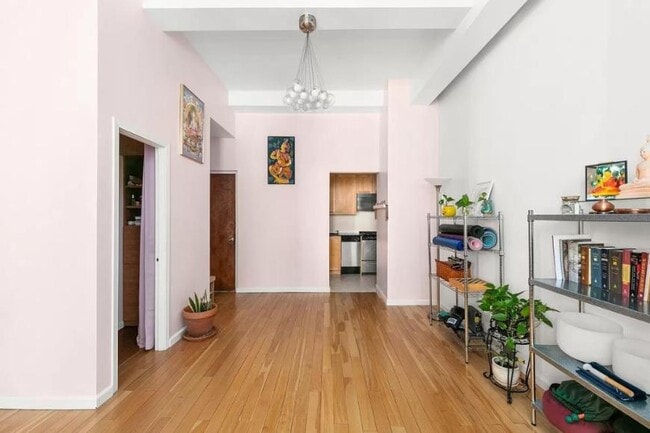 Building Photo - 2 bedroom in New York NY 10004
