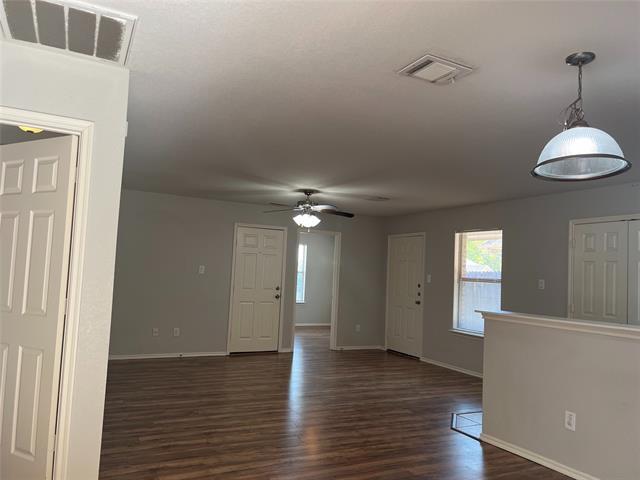 Building Photo - 3151 Broadmoor Dr