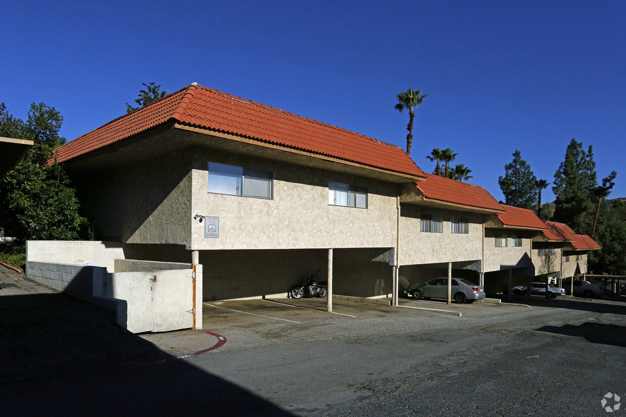 Building Photo - Canyon Oak Apartments