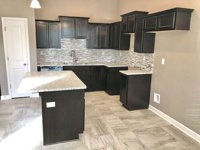 Building Photo - 4349 Davall Cir