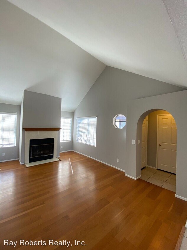 9033 Burma Rd, Pico Rivera, CA 90660 Room for Rent in Pico Rivera, CA