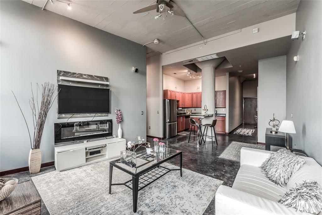 Foto principal - 2205 McKinney St